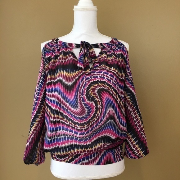 Bisou Bisou Long Sleeve Cold Shoulder Top - Picture 1 of 4